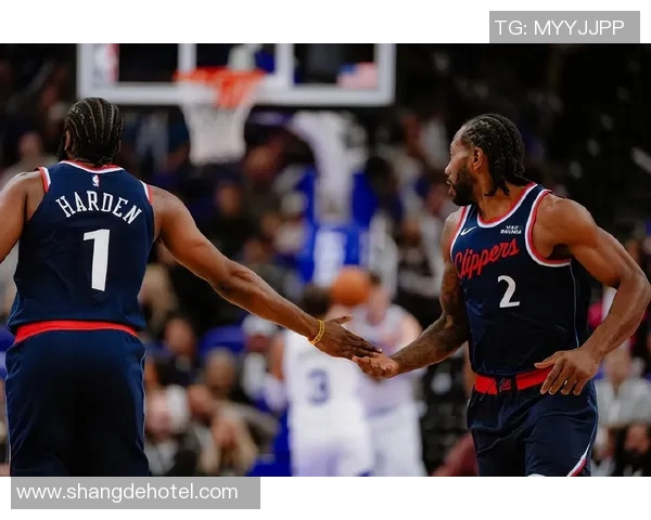 快船与勇士首轮对决揭幕战精彩回顾与分析 快船与勇士首轮对决揭幕战精彩回顾与分析